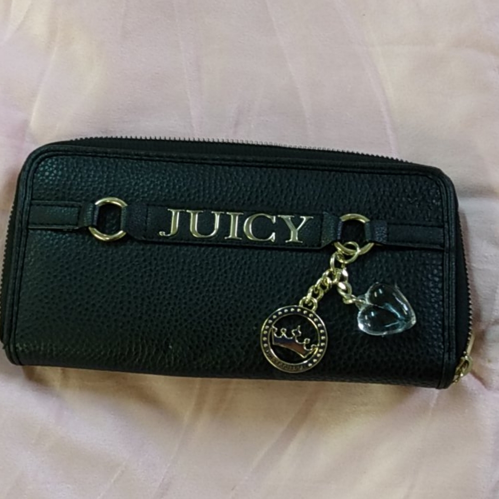 Juicy couture wallet